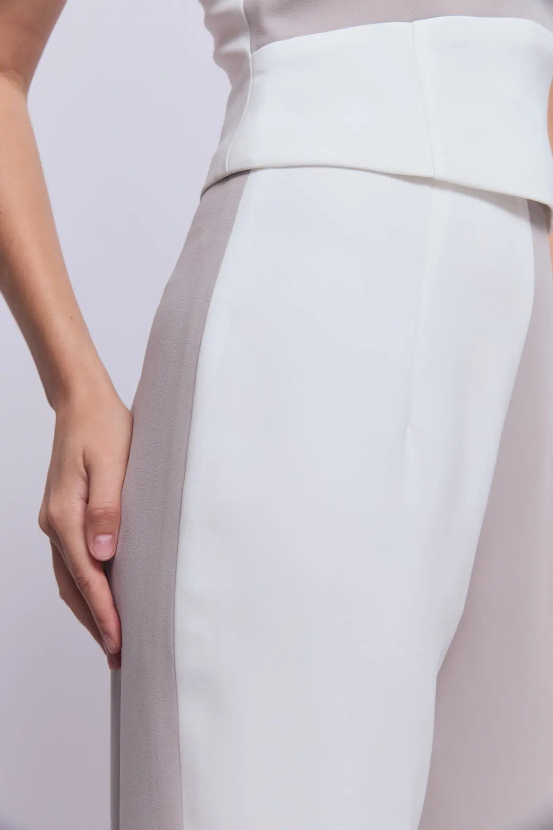 Monique 2018 Group Co.Ltd